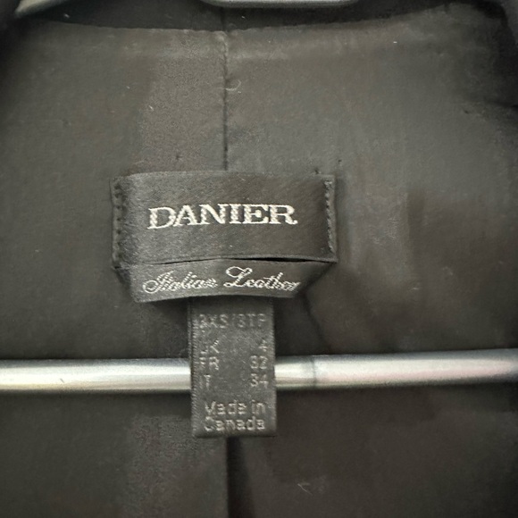 Danier outershell leather - Picture 2 of 7